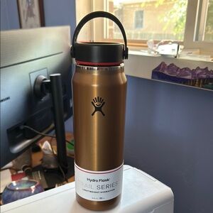 Hydro Flask Trail Series Bronze/Gold Water Bottle